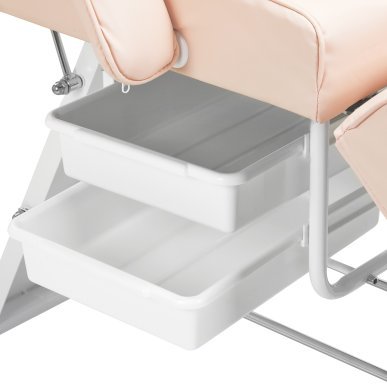 Cosmetische stoel Basic 202 met trays in roze voor professionele beautybehandelingen, cosmetologie en saloninrichting