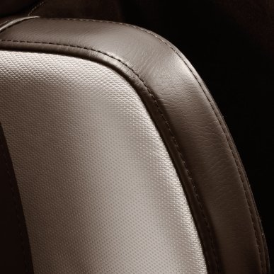 Massagestoel Sakura Classic 305 bruin voor wellness, ontspanning en comfort in professionele salon, praktijk of behandelruimte