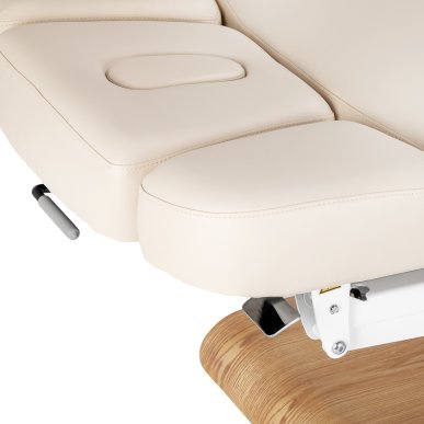 SPA-ligstoel Sillon Relax crème met lichtbruine basis voor massage, ontspanning en professionele wellnessbehandelingen