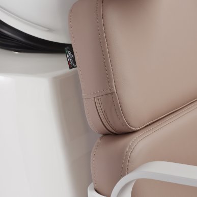 Professionele kapperswasunit Gabbiano Porto wit beige als Head Spa-bed voor comfortabele haarverzorging in de salon