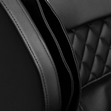 Massagestoel Sakura Luxury 808 zwart voor ontspanning, wellnessruimtes en professioneel klantcomfort in de salon