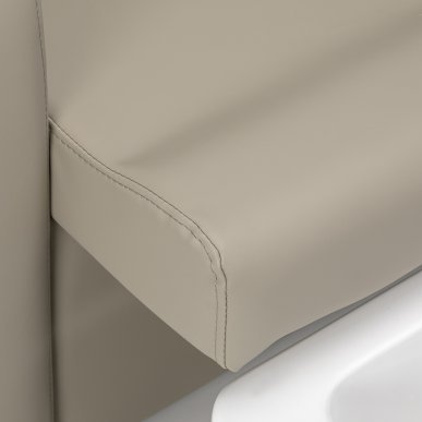 Professionele pedicurestoel Sillon Elysia SPA crème voor comfortabel werken in kapsalon, praktijk en beautystudio