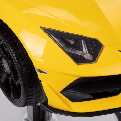Kinderkappersstoel in autovorm Gabbiano Lamborghini voor kapsalon, barber en beauty studio met comfortabele klantpositie