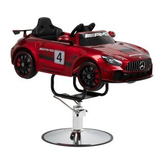 Kinderkappersstoel in Mercedes-auto-design Gabbiano voor kapsalon, comfortabele klantpositie en professionele saloninrichting