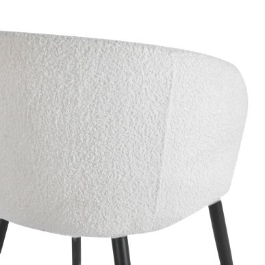 Witte stoel 4Rico Asola met sherpa bekleding voor schoonheidssalon, receptie, wachtruimte, kantoor en modern interieur