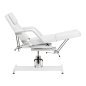 Hydraulische pedicurestoel Sillon 210 wit met schommelfunctie en gedeelde voetsteun voor salon en podotherapie