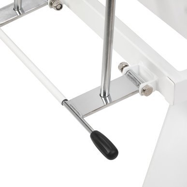Hydraulische pedicurestoel Sillon 210 wit met schommelfunctie en gedeelde voetsteun voor salon en podotherapie