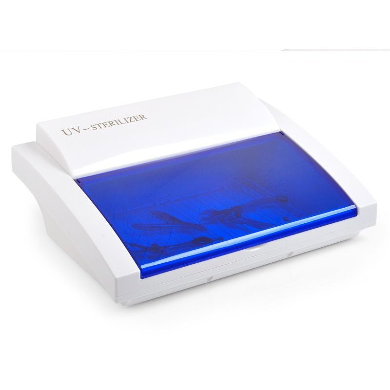 Professionele UV-C-sterilisator blauw voor desinfectie van cosmetische en kappersaccessoires in salon en beautypraktijk Professionele UV-C-sterilisator blauw voor desinfectie van cosmetische en kappersaccessoires in salon en beautypraktijk