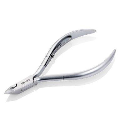 Nagelriemtang C-02 bek 14 6 mm Nghia Export voor precieze manicure-, pedicure-, wenkbrauw- en nagelbehandelingen