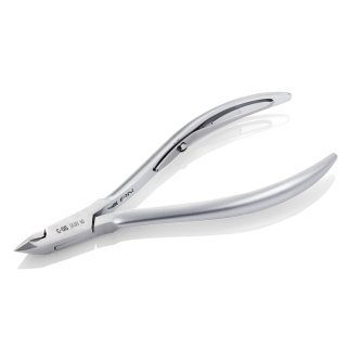 Nagelriemtang Nghia C-06 Export met bek 16 en 7 mm voor precieze manicure, pedicure en wenkbrauwbehandelingen