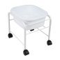 Rechte pedicurebak met witte wielen voor professionele salons en comfortabele pedicurebehandelingen in behandelruimtes Rechte pedicurebak met witte wielen voor professionele salons en comfortabele pedicurebehandelingen in behandelruimtes