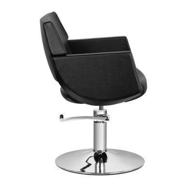 Professionele kappersstoel Santiago van Gabbiano zwart voor comfortabele klantbehandeling en nette saloninrichting