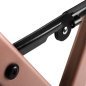 Make-upstoel van aluminium in roségoud voor professioneel salon- en praktijkgebruik met comfort en ergonomische ondersteuning Make-upstoel van aluminium in roségoud voor professioneel salon- en praktijkgebruik met comfort en ergonomische ondersteuning